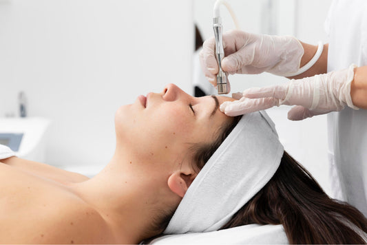 Microneedeling / Microdermabrasion